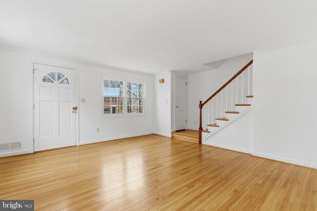 Building Photo - 4813 20th Pl N