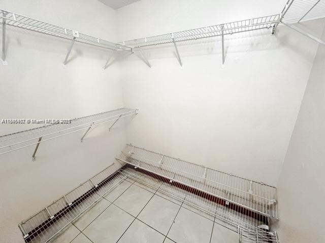 Building Photo - 3170 W 78th St