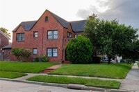 Building Photo - 4704 Chenevert St