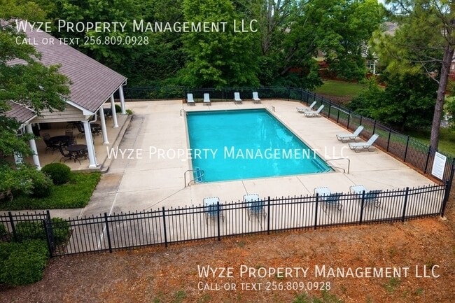 Building Photo - 410 Creekwater Cir