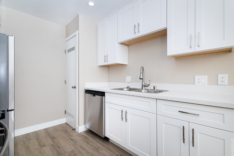 Building Photo - 1517 Nogales St