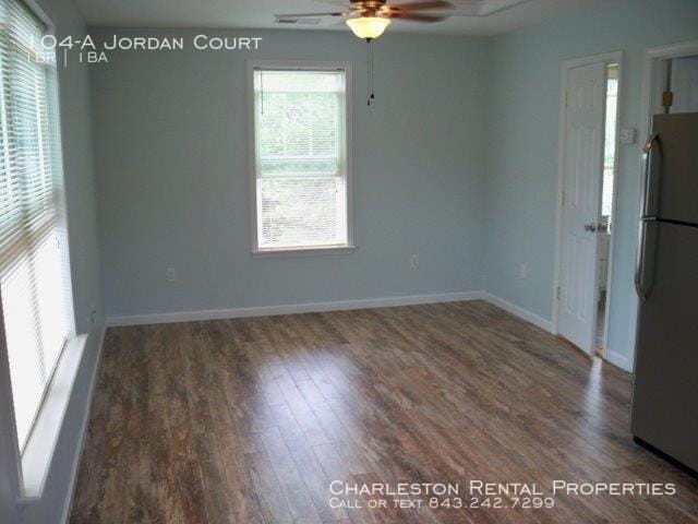 Building Photo - 104 Jordan Ct