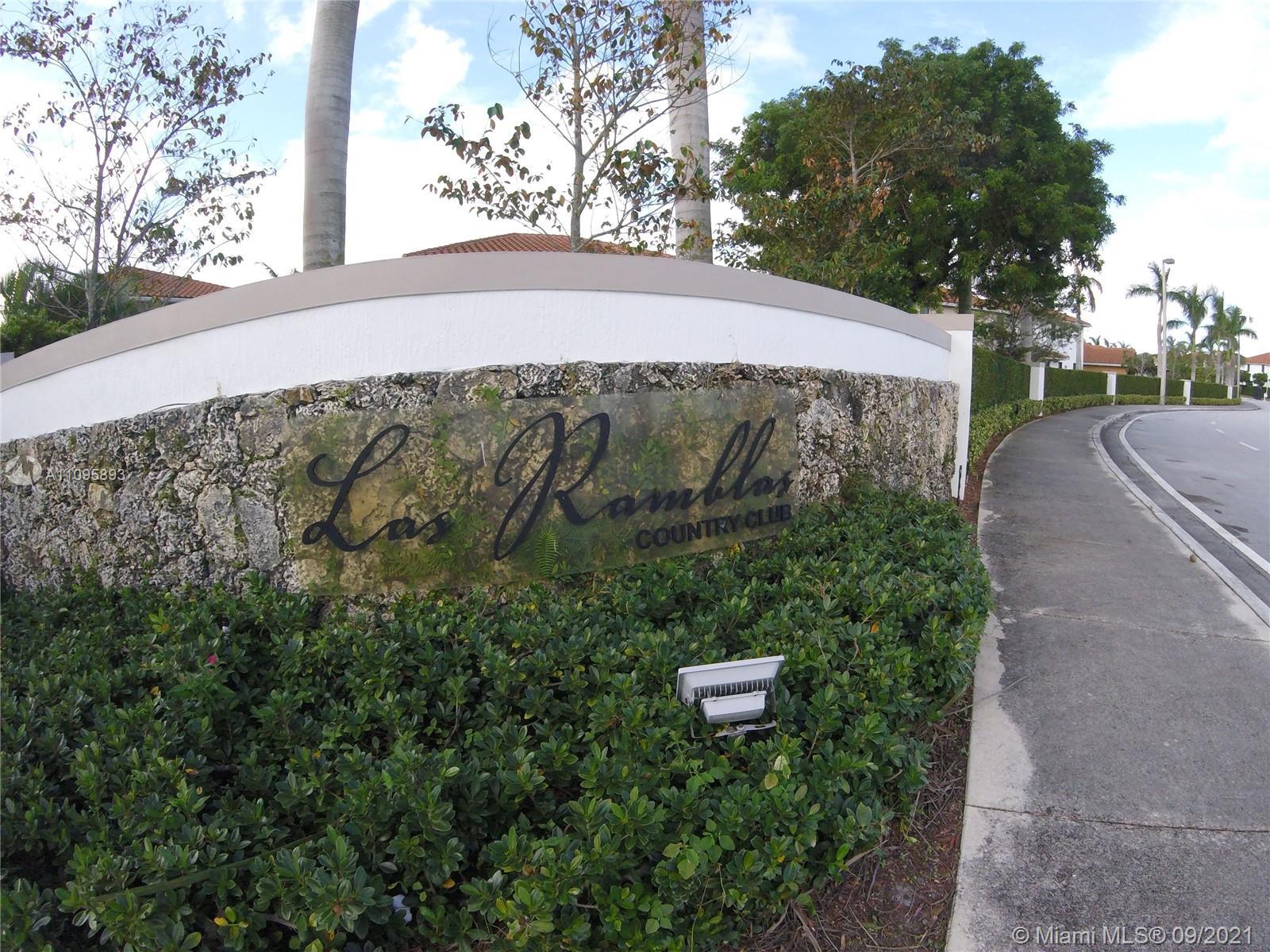 Building Photo - 990 NW 99th Ct
