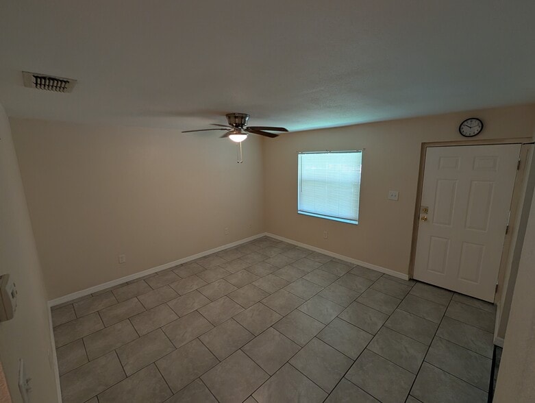 Building Photo - 4512 E 10th Ave