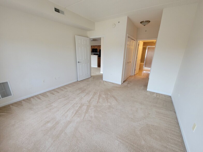 Building Photo - 3501 Wellington Ct