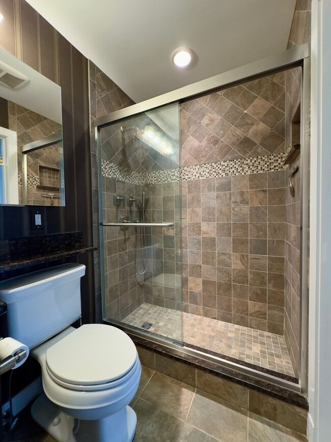 Building Photo - Elegant 2 Bedroom/2.5 Bathroom Apartment with Den, 2 Parking Spaces, and Storage Unit in Canton, ...