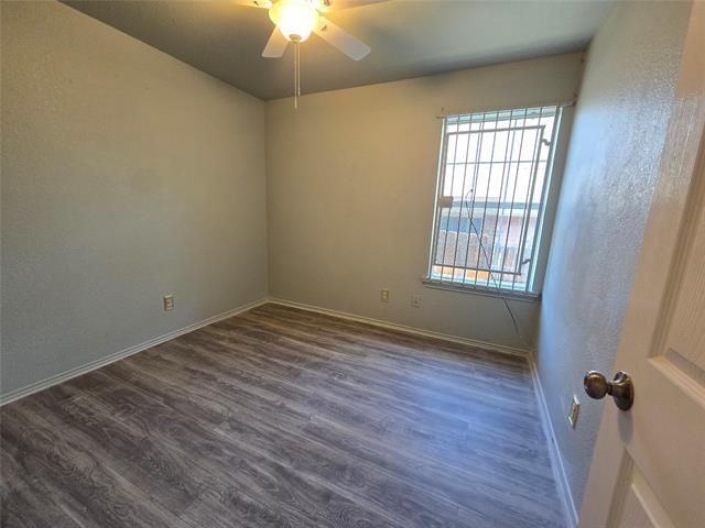 Building Photo - 1439 E Robert St