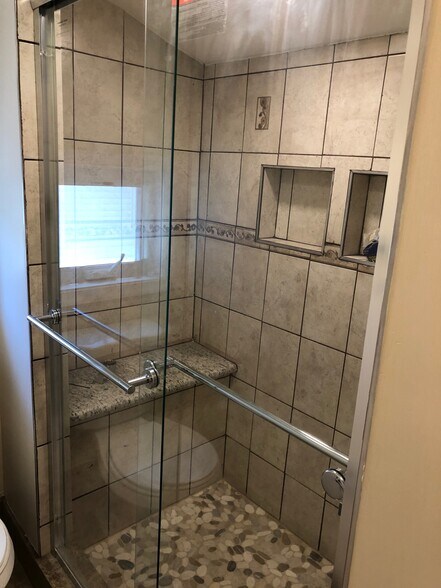 Shower - 34 W Spring Ave