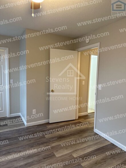 Building Photo - 4149 Willard Dr