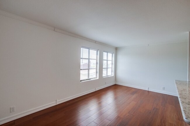 Building Photo - 4545 Arizona St