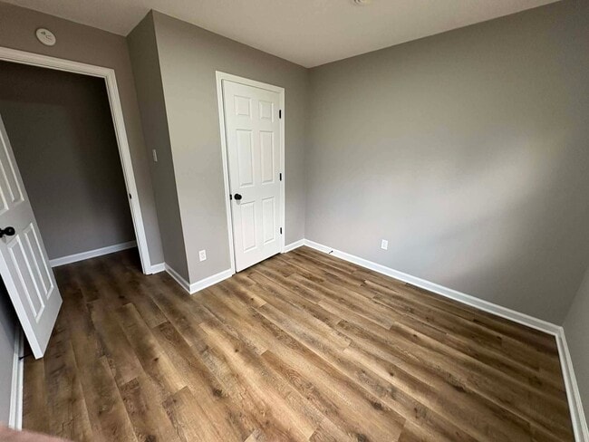 Building Photo - 213 Poplar St