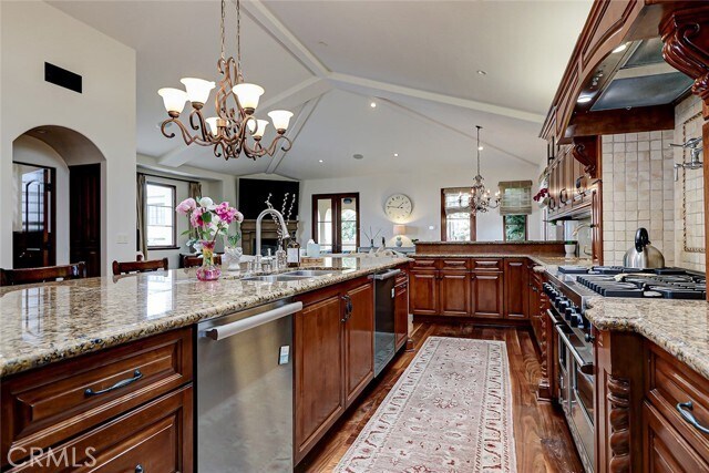 Building Photo - 853 6th St