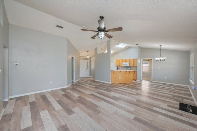 Primary Photo - 208 Citadel Ln