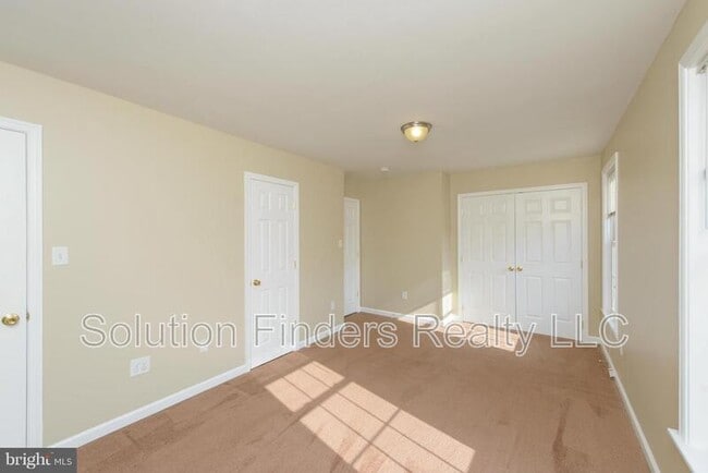 Building Photo - 257 Maple Wreath Ct