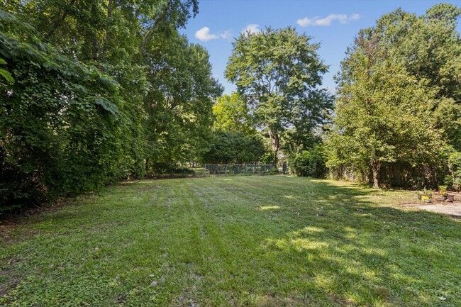 Building Photo - 13A Colberts Ln