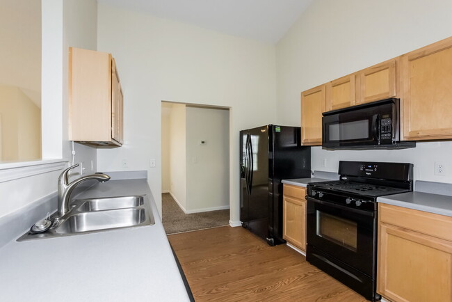 Building Photo - 4102 Hunters Trail Dr