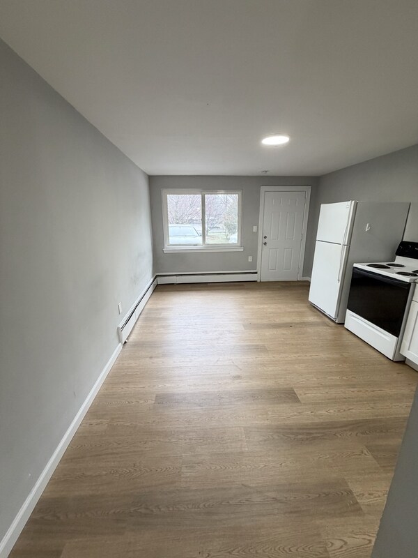 Building Photo - 1113 Portland-Cobalt Rd