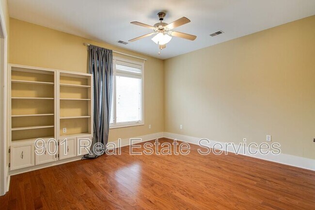 Building Photo - 614 Tennessee St