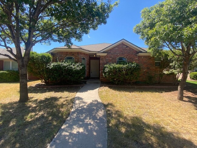 Primary Photo - Great House