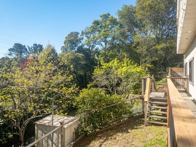 Building Photo - 1Bed/1Bath! Parking! Laundry! Garden! Pet! PROGRESSIVE