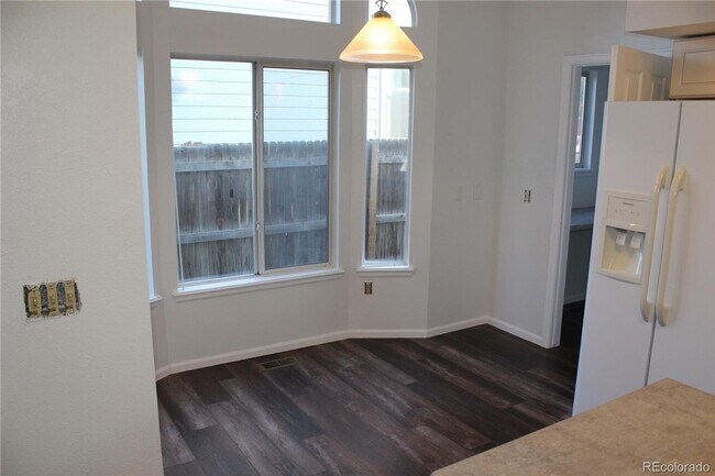 Building Photo - Home in Saddlebrook, Parker!