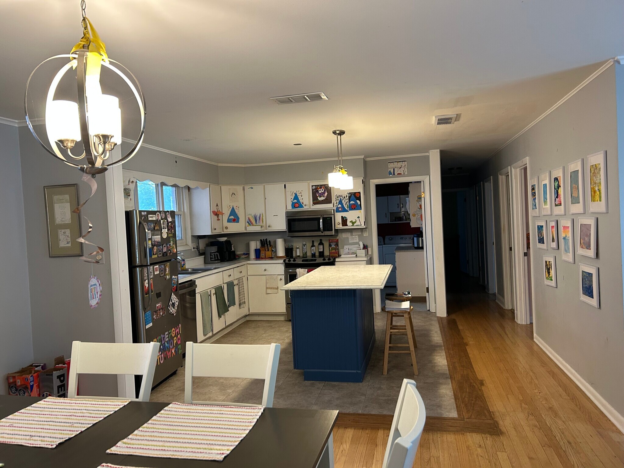Open kitchen - 1620 S Washington Ave