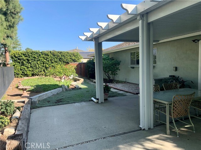 Building Photo - 23211 Meadowbrook Cir