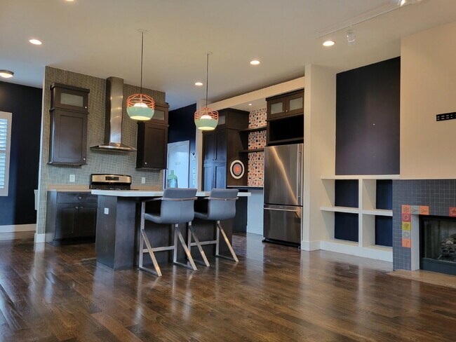 Building Photo - Luxury 12 South Brownstone with Courtyard | Rooftop Deck with Fireplace & Scenic Views | 2-Car Ga...