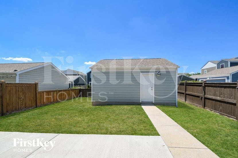 Building Photo - 3218 Tiber St