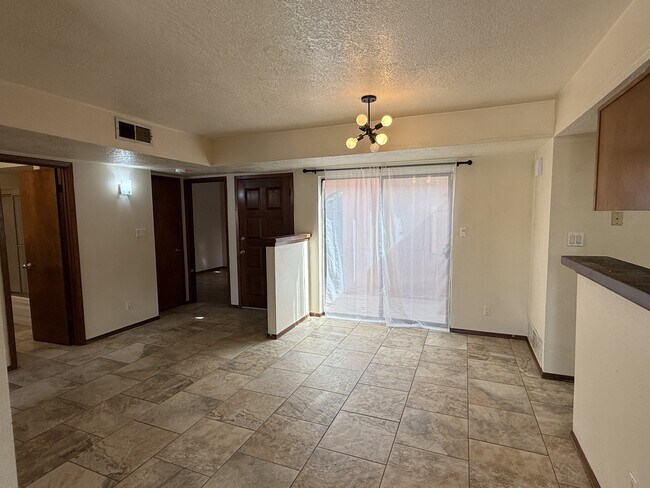 Building Photo - 13515 Mccall Ct NE