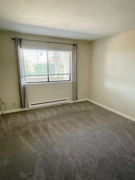 Building Photo - 980 Kiely Blvd