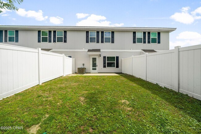 Building Photo - 5980 Callaway Cir