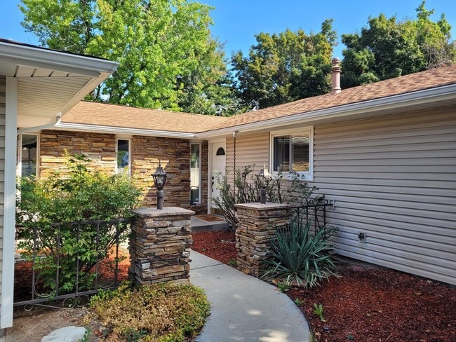 Building Photo - Charming home in Boise!