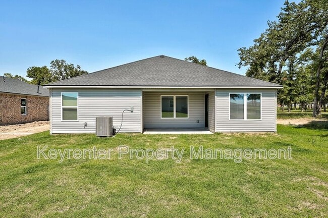 Building Photo - 504 Old Hickory Ln