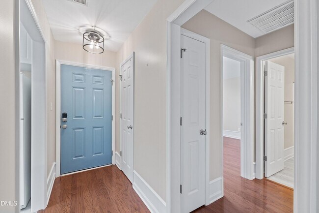 Building Photo - 3666 E Cotton Gin Dr