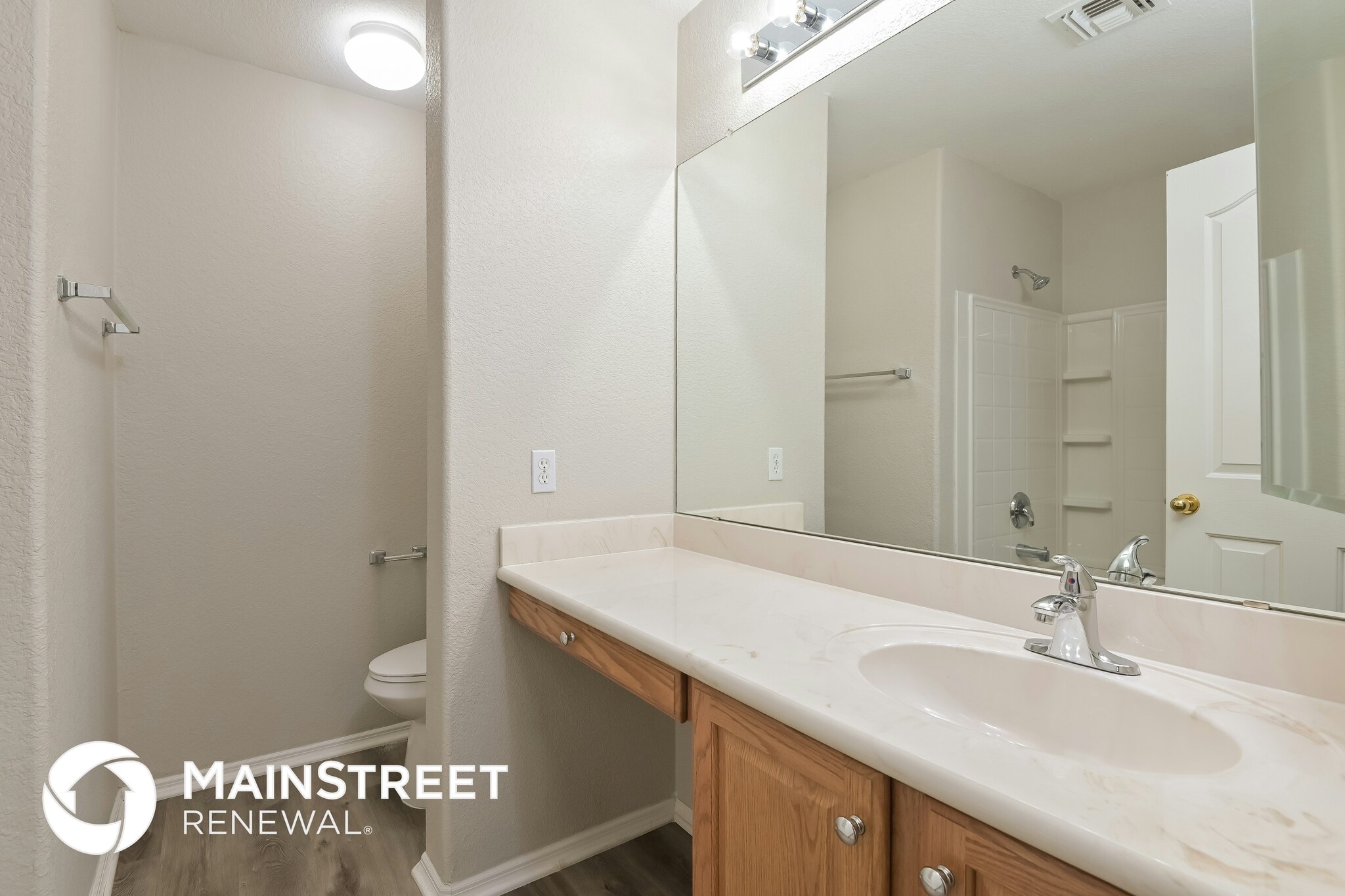 Building Photo - 10614 E Bridgeport St