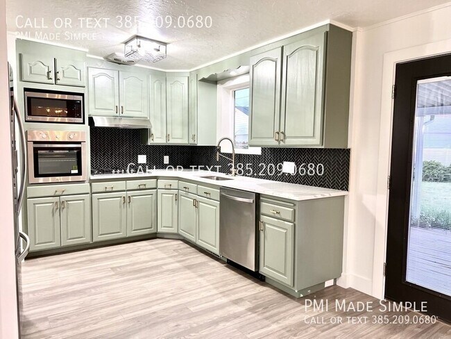Building Photo - 5777 S Sagewood Dr