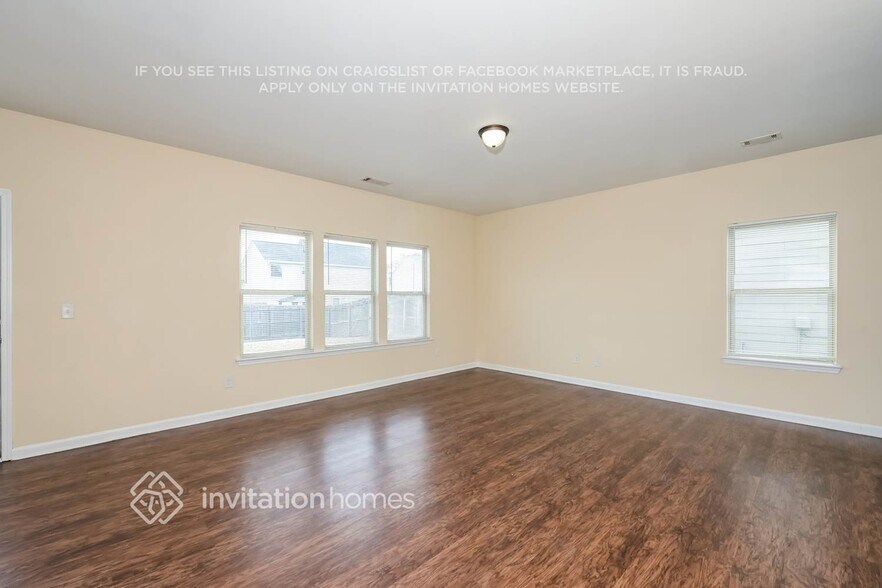 Building Photo - 4312 Violet Way Ct