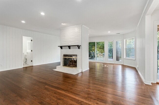 Building Photo - 6737 Lakefair Cir