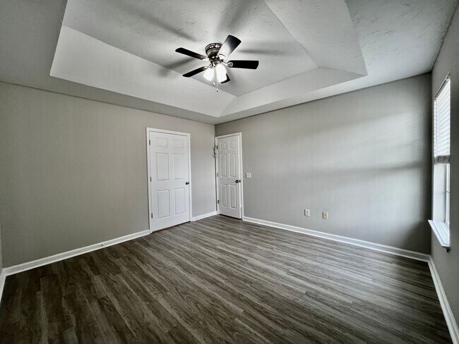 Building Photo - 3 bedroom 2 bath townhome in Towne Park