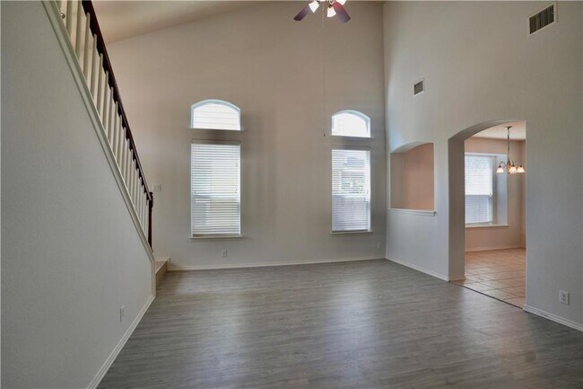 Building Photo - 8712 Wood Stork Dr