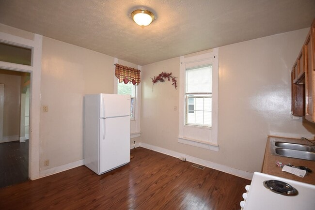 Building Photo - Affordable Two Bedroom Home in Greenfield