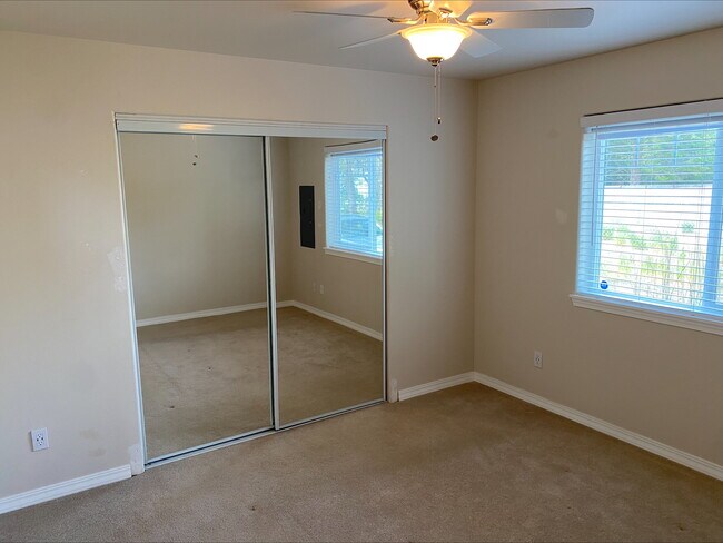 Building Photo - 148 Spruce Loop SW