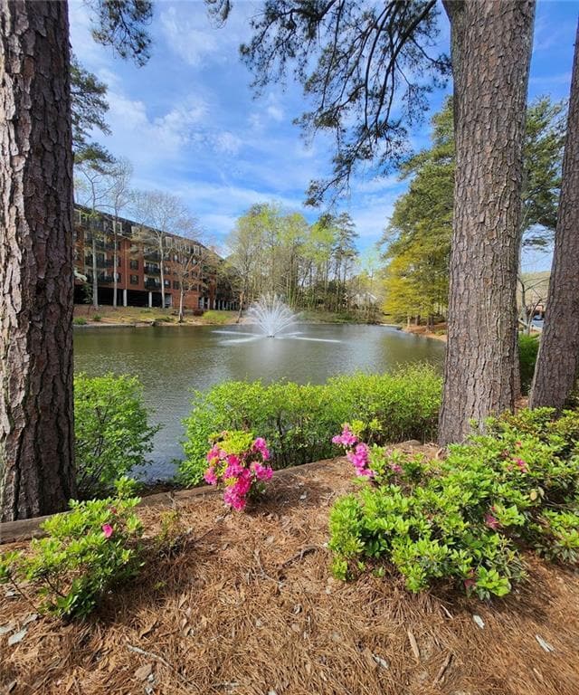 Building Photo - 23311 Plantation Dr NE