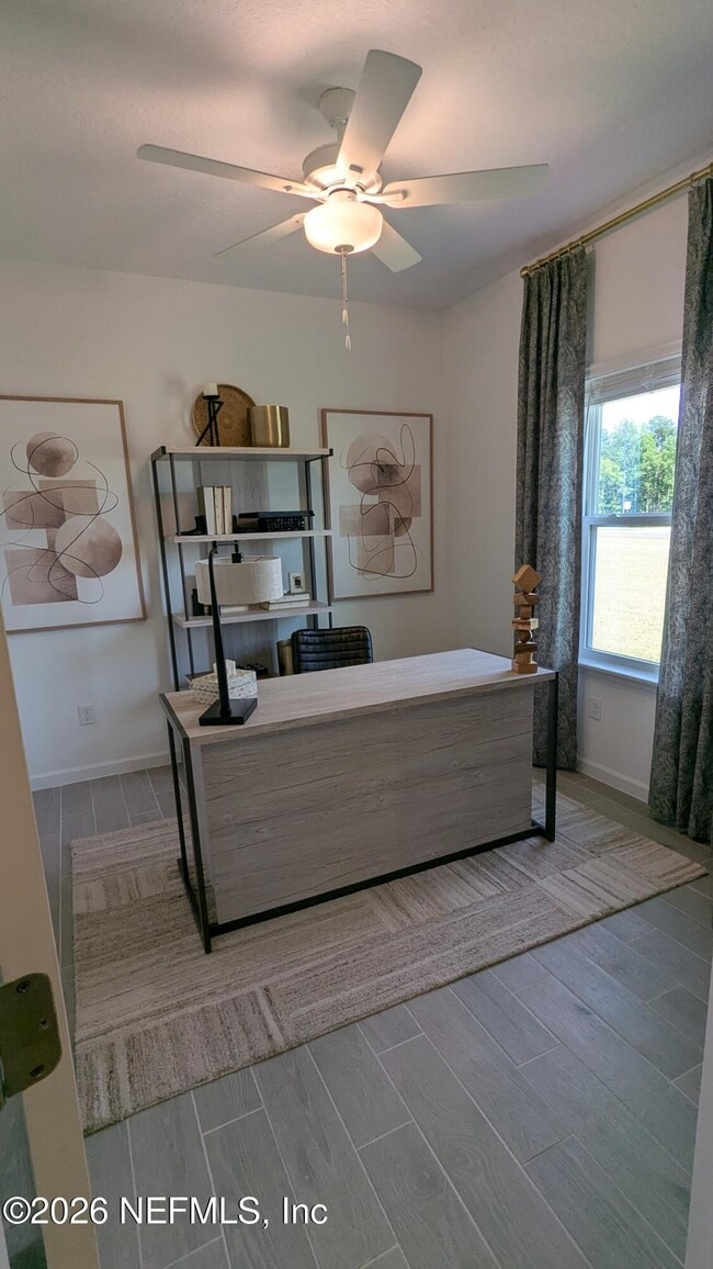 Building Photo - 15615 Thomas Crk Wy