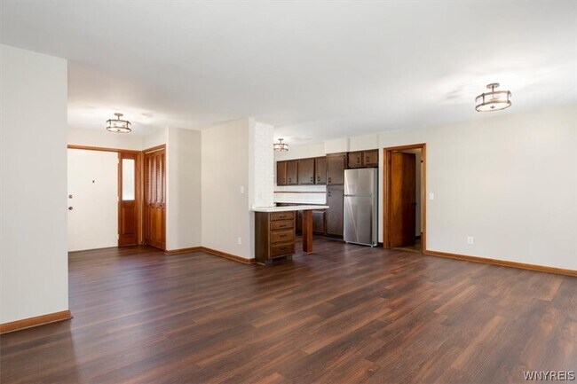 Building Photo - 60 Heiler Dr