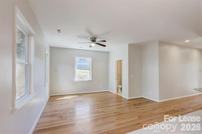 Building Photo - 48 John Halford Ct