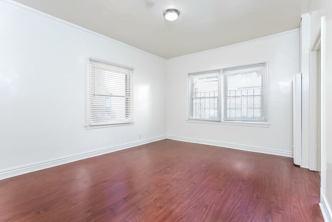 Building Photo - 21 Westminster Ave