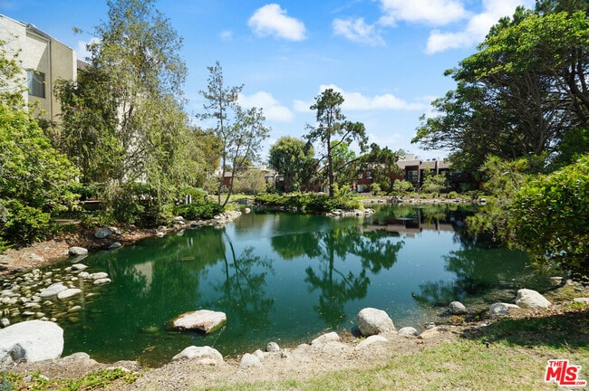 Building Photo - 9103 Summertime Ln