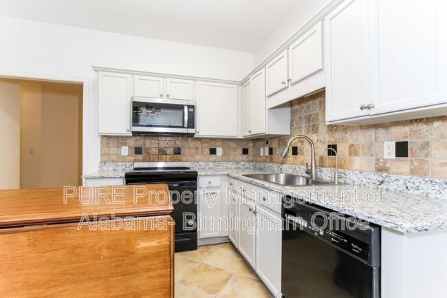 Building Photo - 6025 Terrace Hills Dr